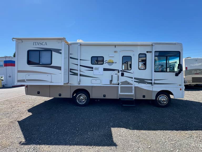 2007 Itasca Sunova 26P featured photo