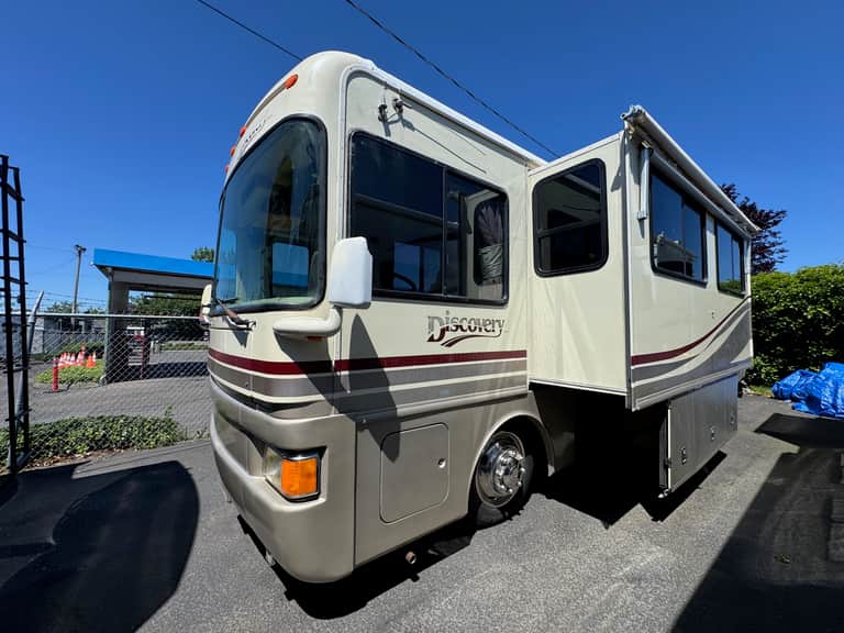 1997 Fleetwood Discovery 36R featured photo