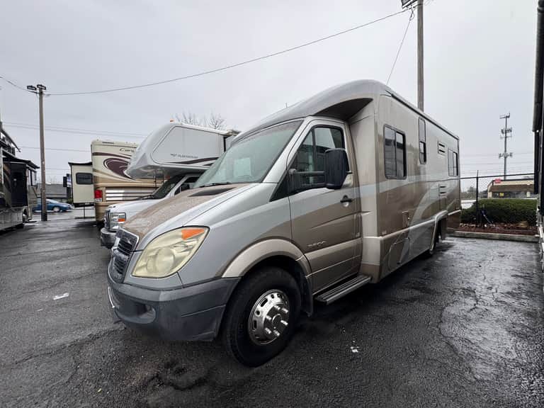 2008 Itasca Navion IQ 24DL featured photo